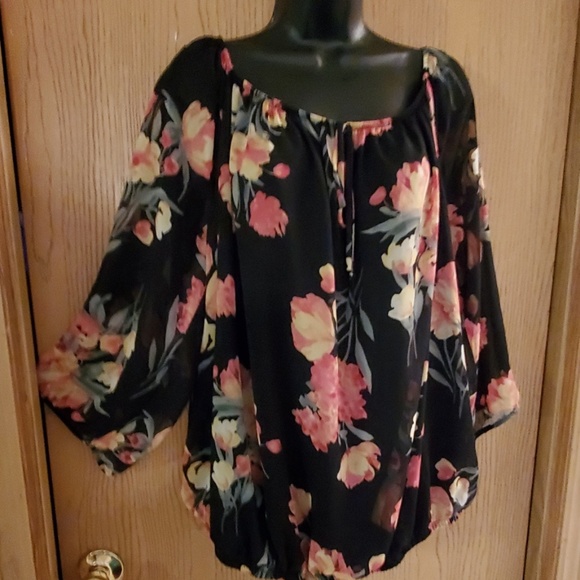 torrid Tops - 💖 TORRID 🖤